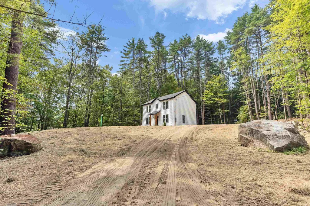 20 West Shore Road Swanzey NH 03446