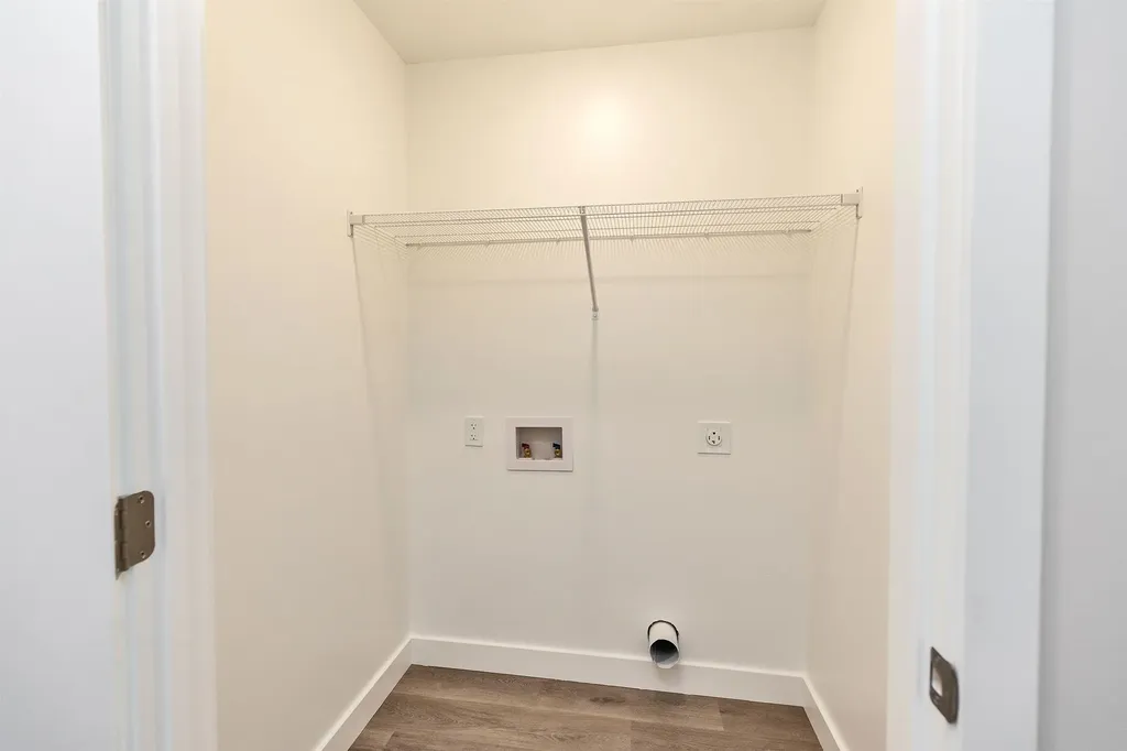 20 West Shore Road Swanzey NH 03446