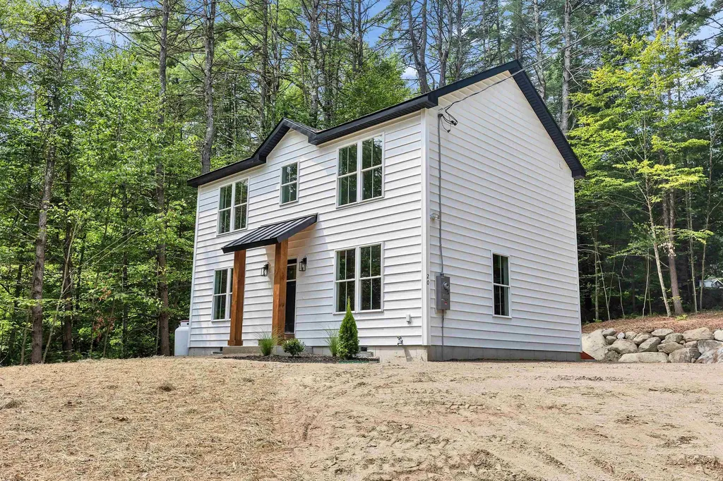 20 West Shore Road Swanzey NH 03446