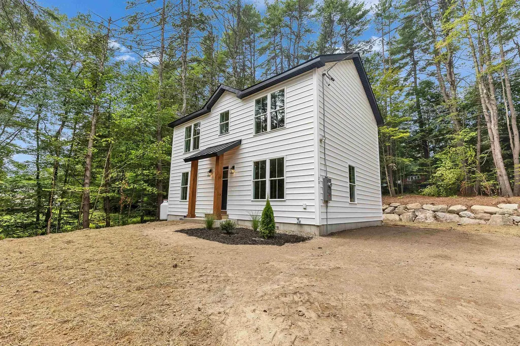 20 West Shore Road Swanzey NH 03446