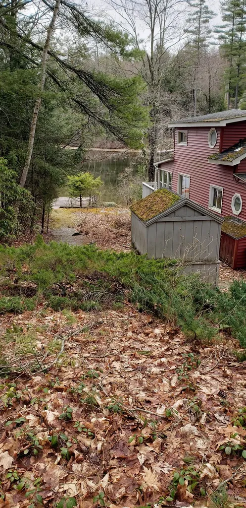 20 West Shore Road Swanzey NH 03446