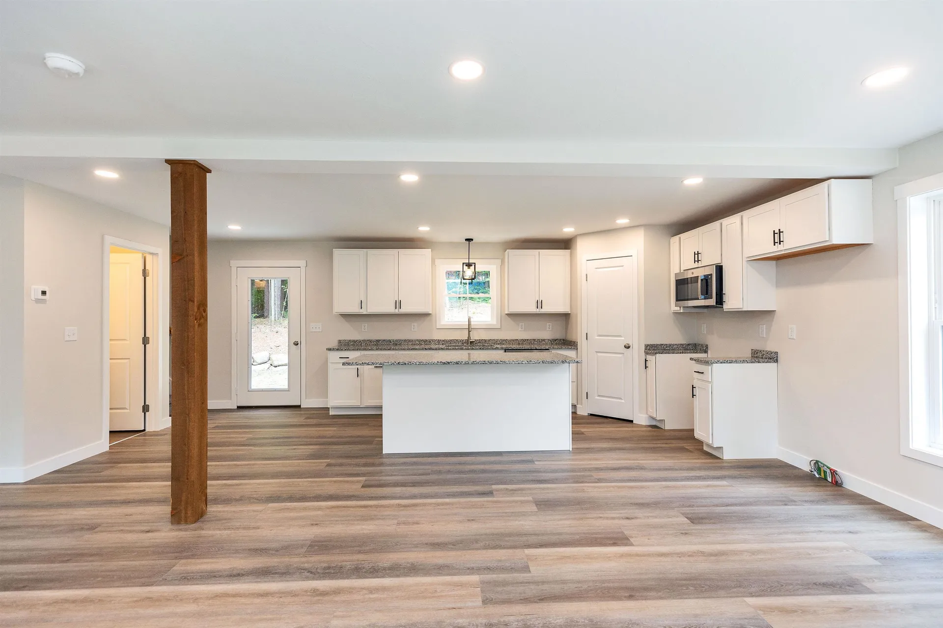 20 West Shore Road Swanzey NH 03446