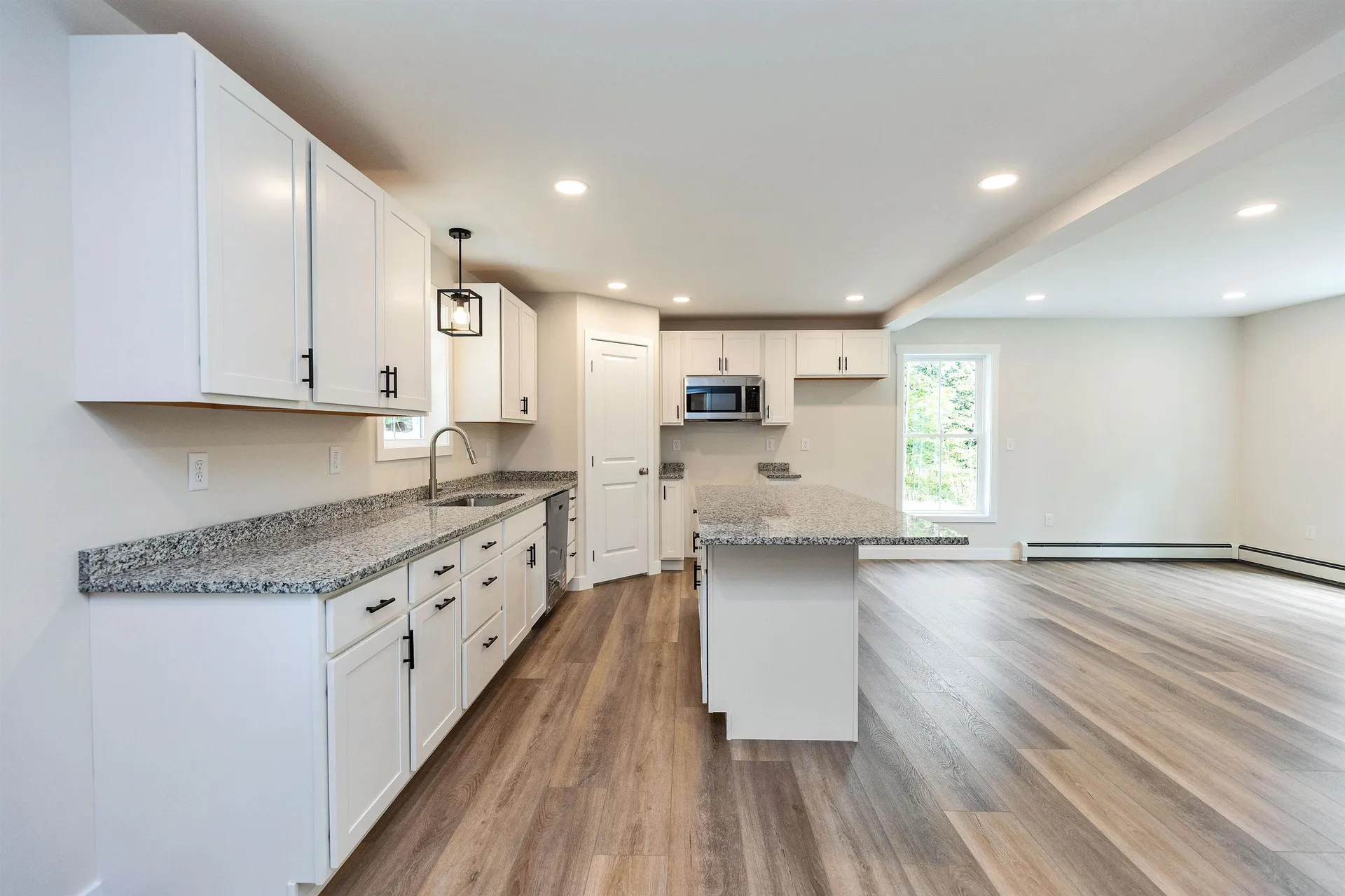 20 West Shore Road Swanzey NH 03446