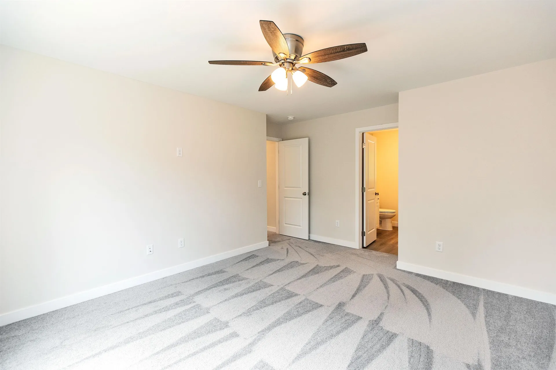 20 West Shore Road Swanzey NH 03446