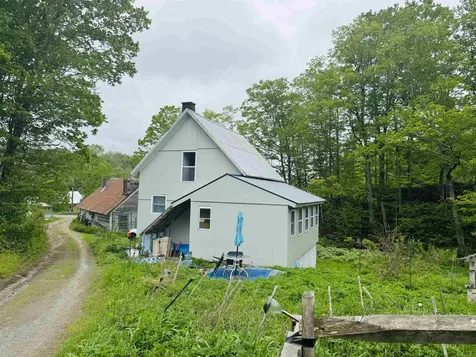 33 Mill Pond Lane Woodbury VT 05681