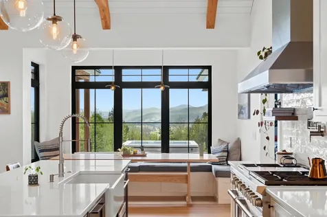 357 Country Club Loop Stowe VT 05672