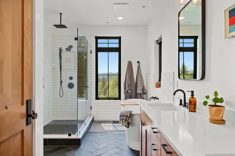 357 Country Club Loop Stowe VT 05672