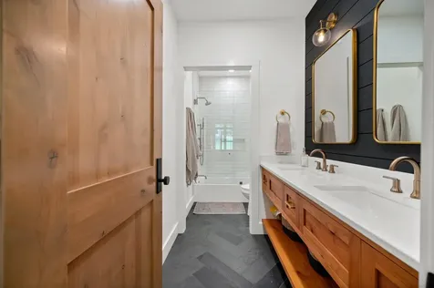 357 Country Club Loop Stowe VT 05672