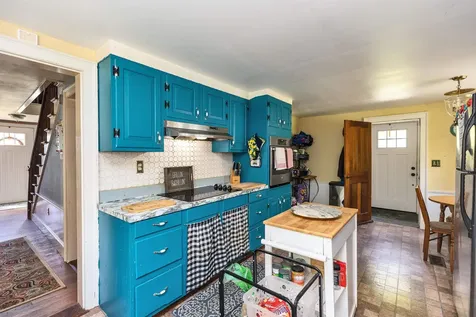 371 Center Road Hillsborough NH 03244