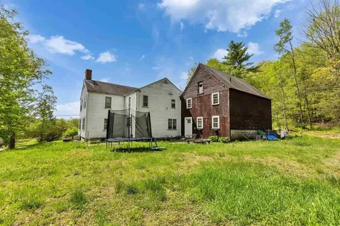 371 Center Road Hillsborough NH 03244