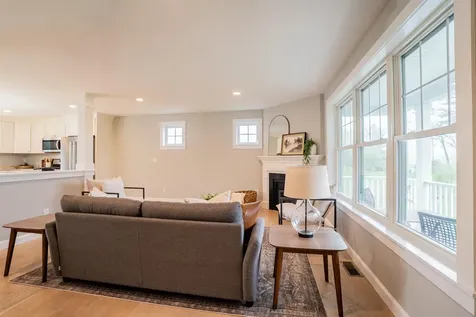 21 Lovering Road North Hampton NH 03862
