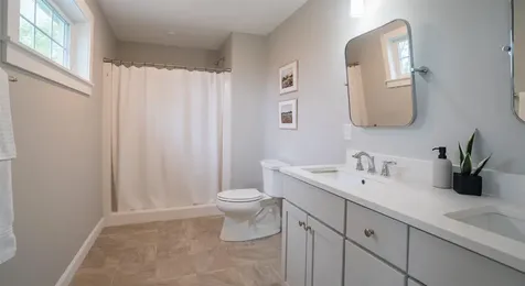 21 Lovering Road North Hampton NH 03862