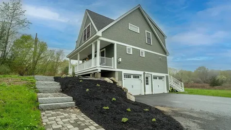 21 Lovering Road North Hampton NH 03862