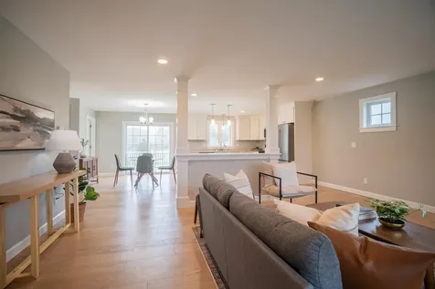 21 Lovering Road North Hampton NH 03862