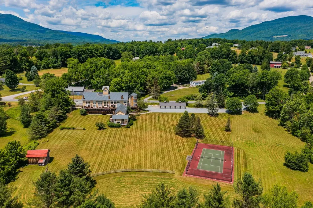 764 Barnumville Road Manchester VT 05255