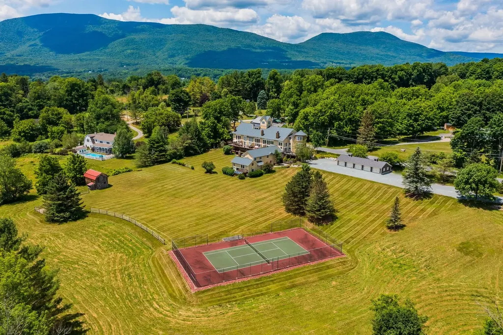 764 Barnumville Road Manchester VT 05255