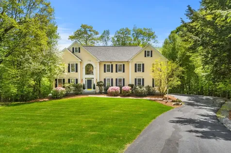 60 Colonel Daniels Drive Bedford NH 03110