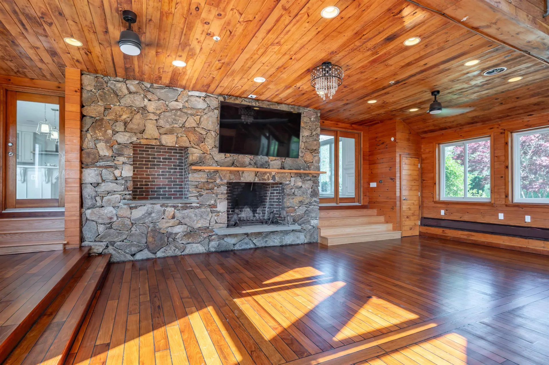 51 Depot Road Hampton Falls NH 03844