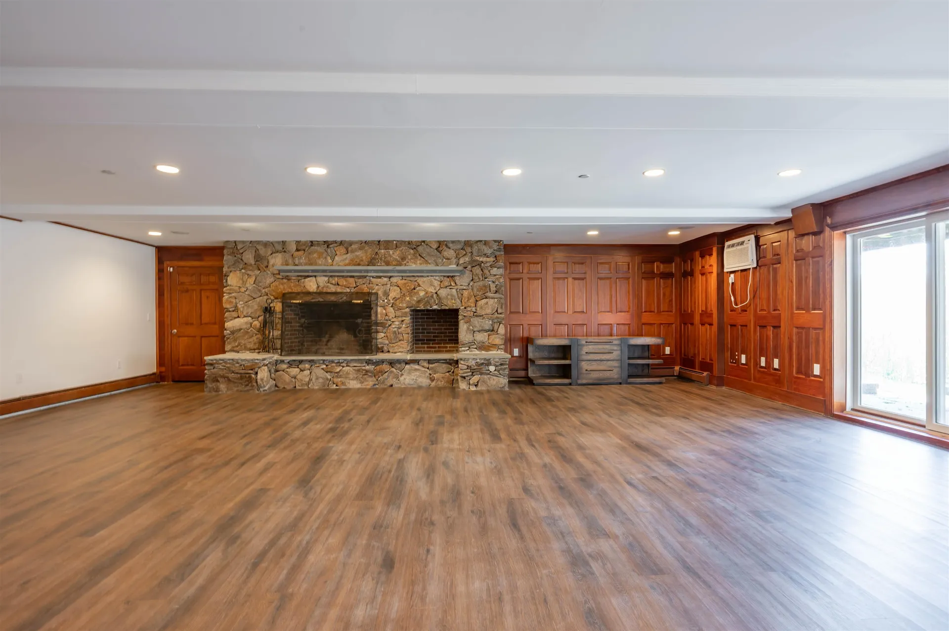 51 Depot Road Hampton Falls NH 03844