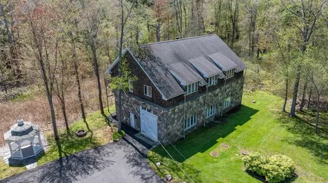51 Depot Road Hampton Falls NH 03844
