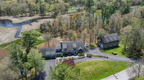 51 Depot Road Hampton Falls NH 03844