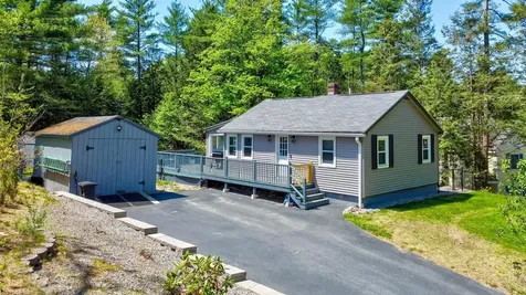 176 Rowell Road W Brentwood NH 03833