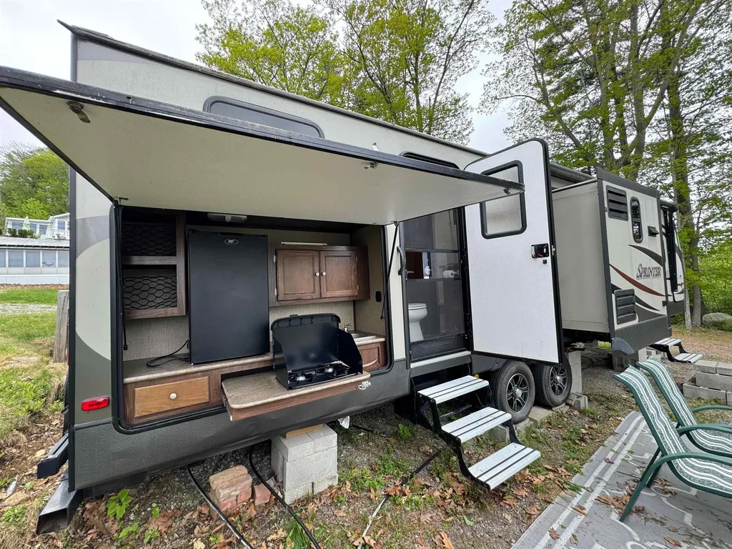 728 Scenic Road Laconia NH 03246