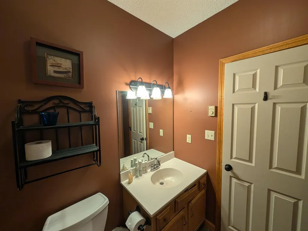 11 Cascade Drive Woodstock NH 03262