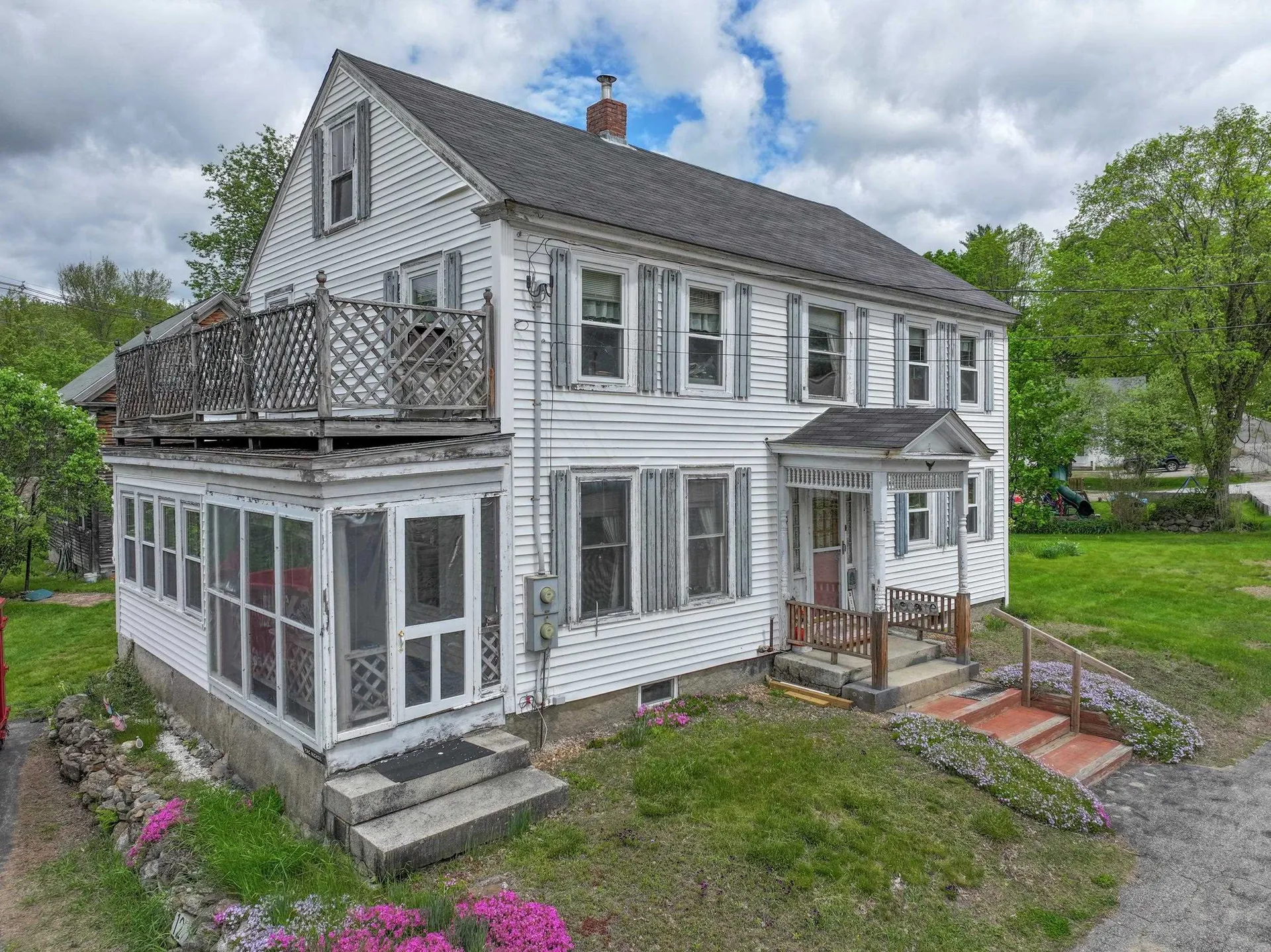 12 Old Deerfield Road Candia NH 03034