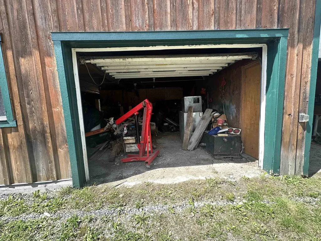 1665 Vt Route 16 Hardwick VT 05836