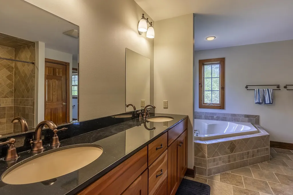 524 Reilly Road Londonderry VT 05148