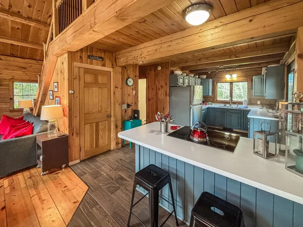 66 Windsor Lane Haverhill NH 03785