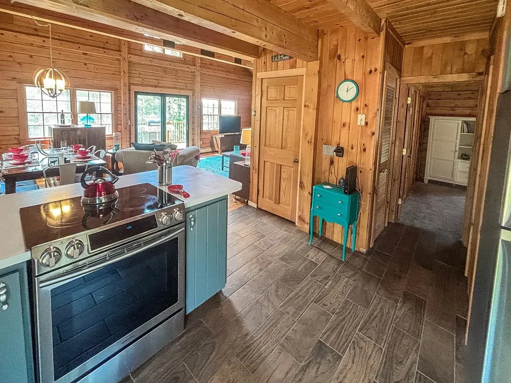 66 Windsor Lane Haverhill NH 03785