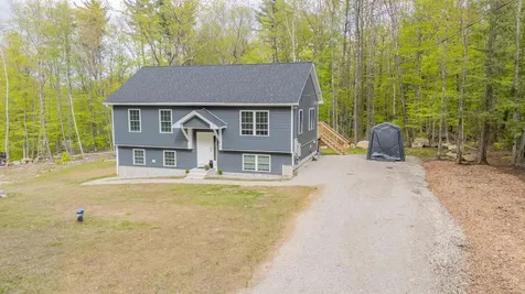 25 Woodcrest Drive Ossipee NH 03864