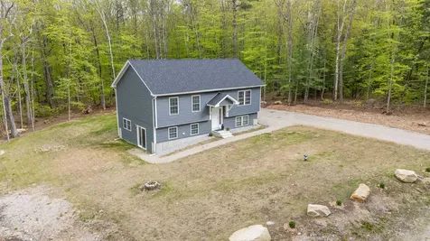 25 Woodcrest Drive Ossipee NH 03864