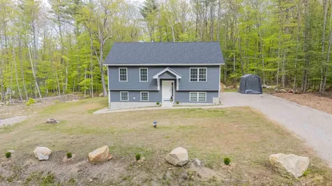 25 Woodcrest Drive Ossipee NH 03864