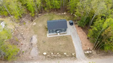 25 Woodcrest Drive Ossipee NH 03864