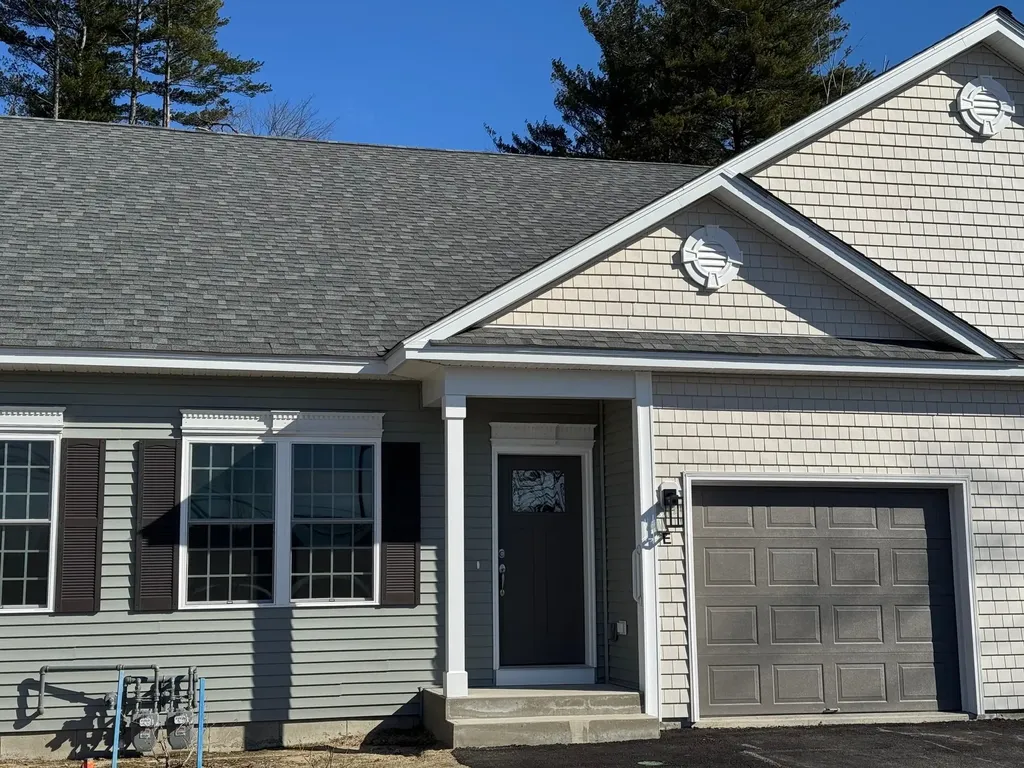 7 Martins Ferry Road Hooksett NH 03106
