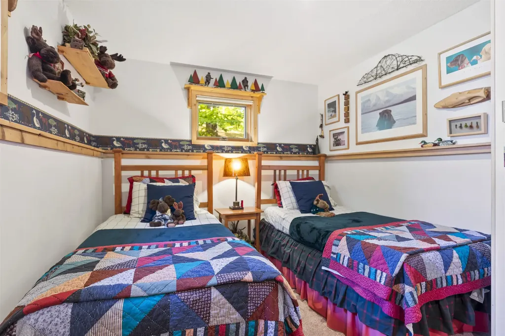 544 Dalewood Road Jamaica VT 05343