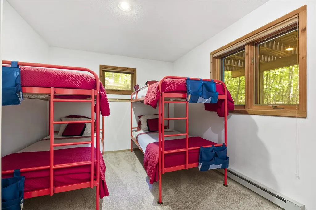 544 Dalewood Road Jamaica VT 05343