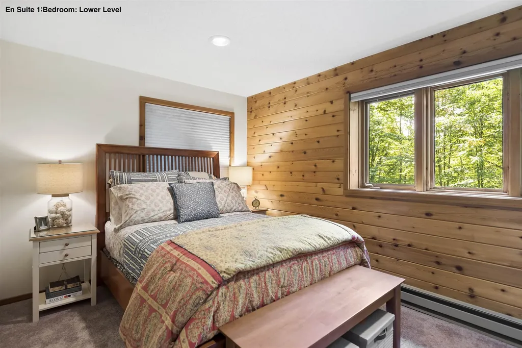 544 Dalewood Road Jamaica VT 05343