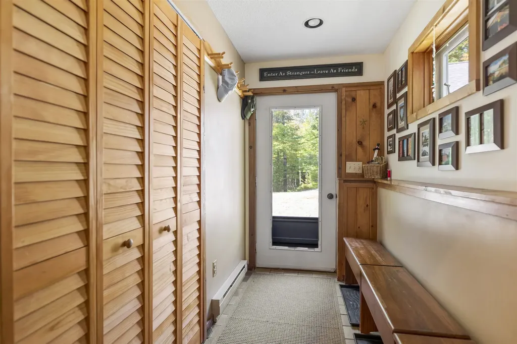 544 Dalewood Road Jamaica VT 05343