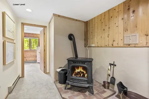 544 Dalewood Road Jamaica VT 05343