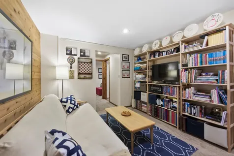 544 Dalewood Road Jamaica VT 05343