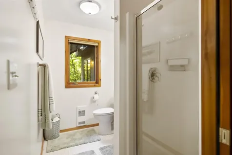 544 Dalewood Road Jamaica VT 05343