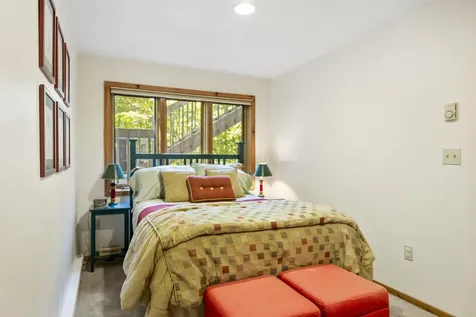 544 Dalewood Road Jamaica VT 05343