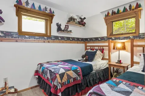 544 Dalewood Road Jamaica VT 05343