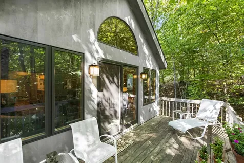 544 Dalewood Road Jamaica VT 05343