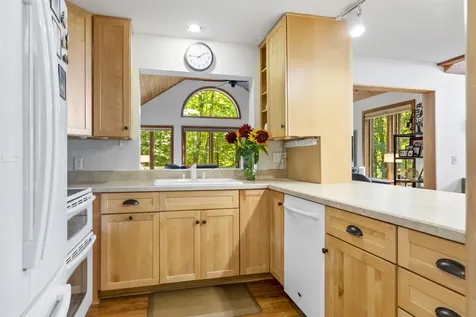 544 Dalewood Road Jamaica VT 05343