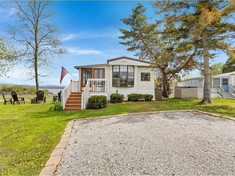 24 Empire Circle South Hero VT 05486